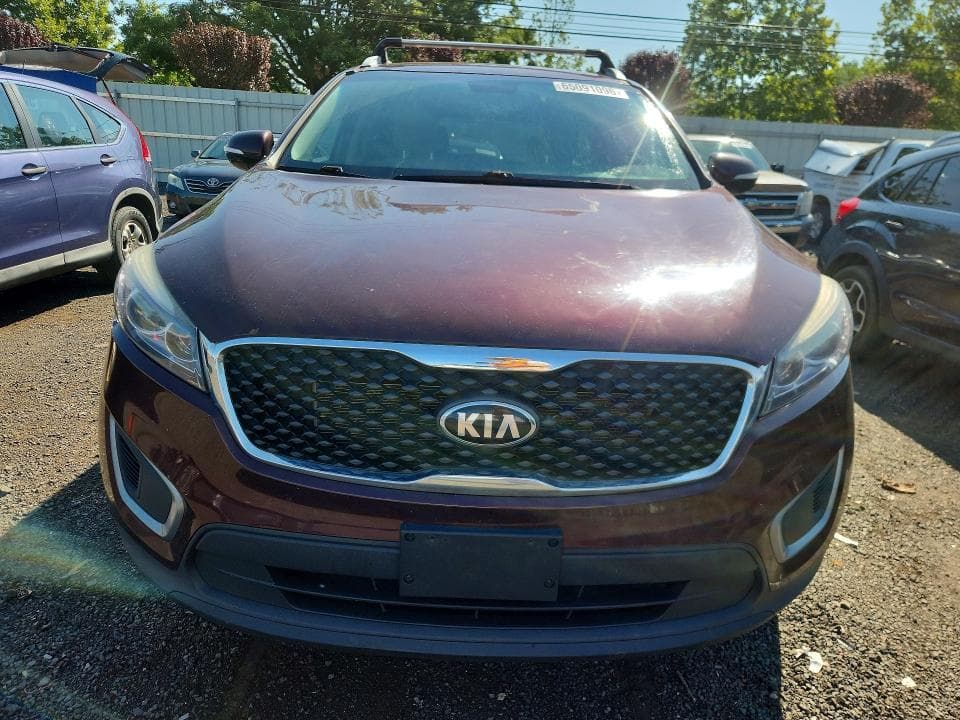 2017 KIA SORENTO LX V6 5