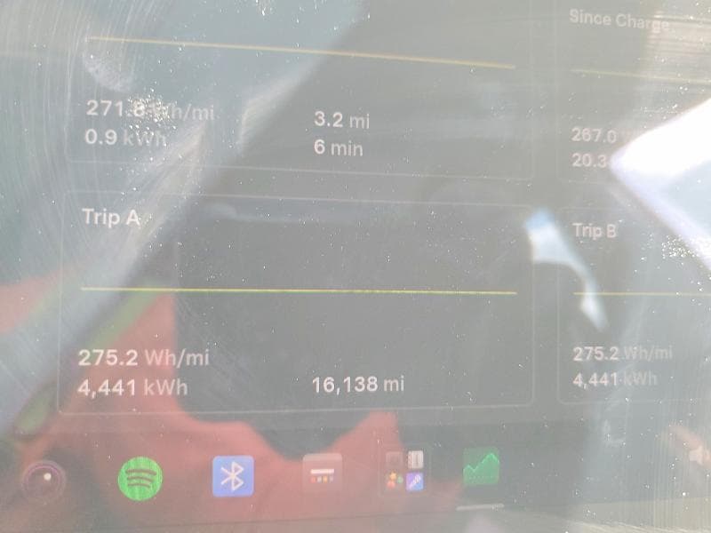 2025 TESLA MODEL 3 9