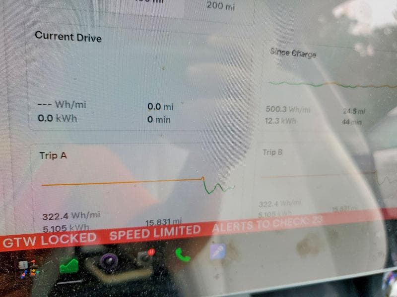 2025 TESLA MODEL Y 9
