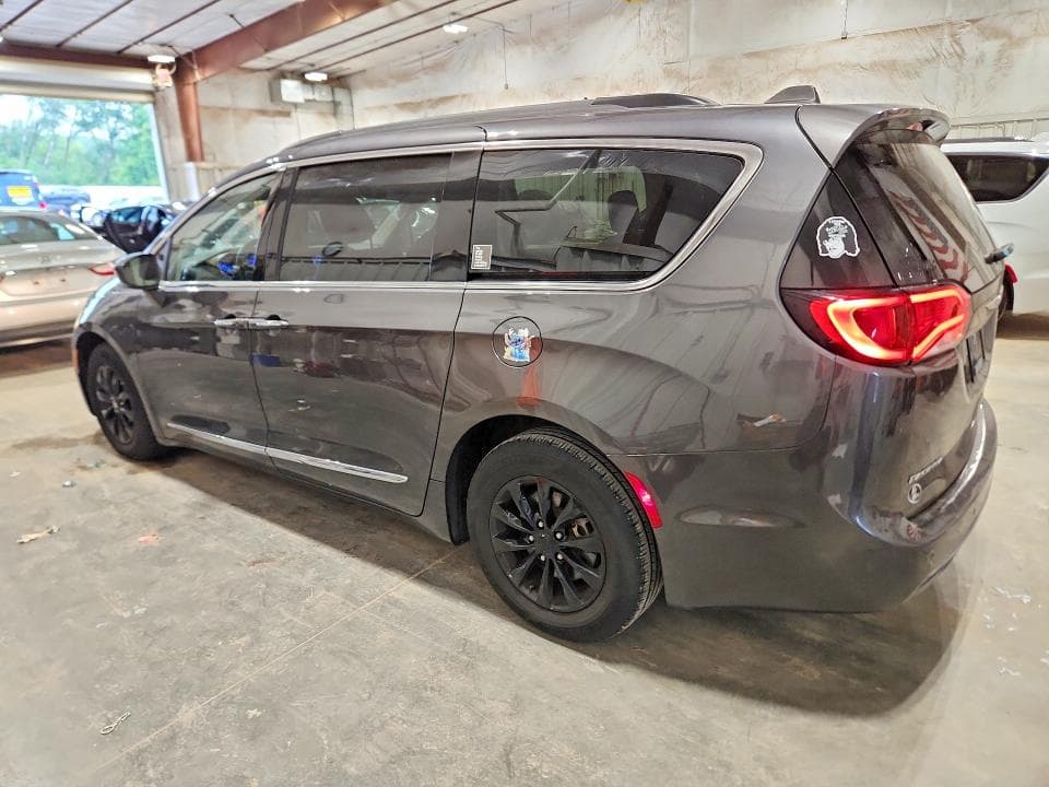 2017 CHRYSLER PACIFICA TOURING L 2