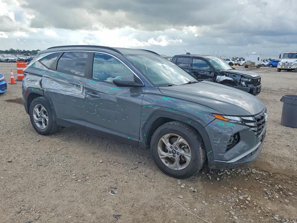 2024 HYUNDAI TUCSON SEL 4