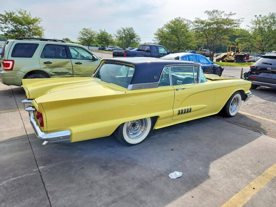 1958 FORD THUNDERBIRD LT 3