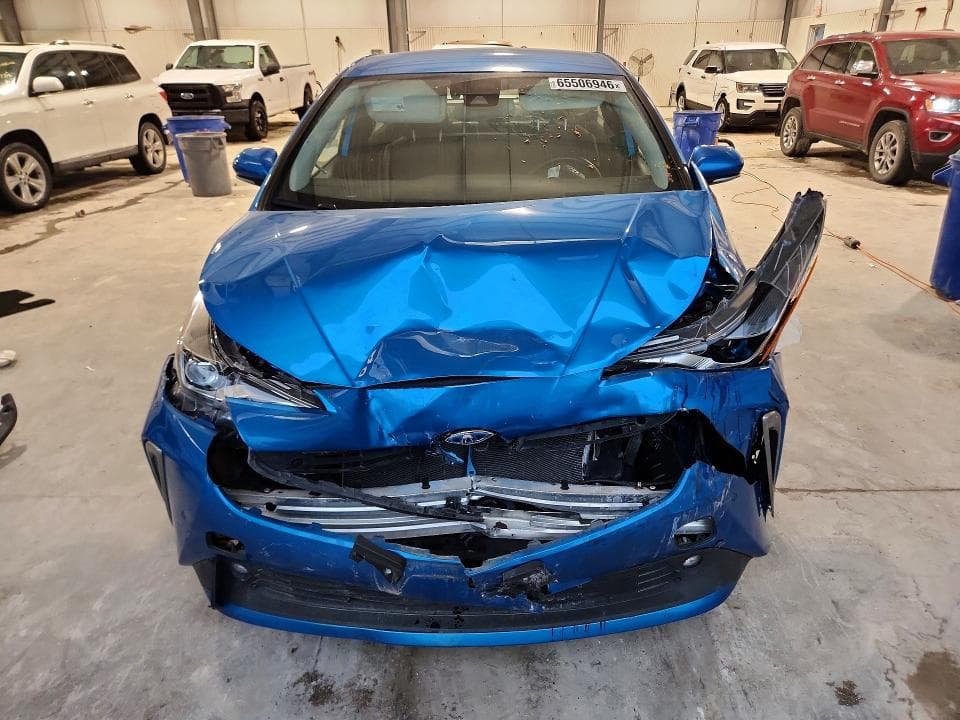 2022 TOYOTA PRIUS LIMITED 5