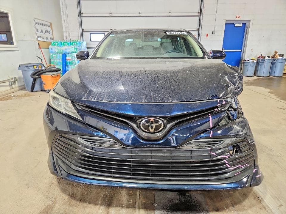 2018 TOYOTA CAMRY LE 5