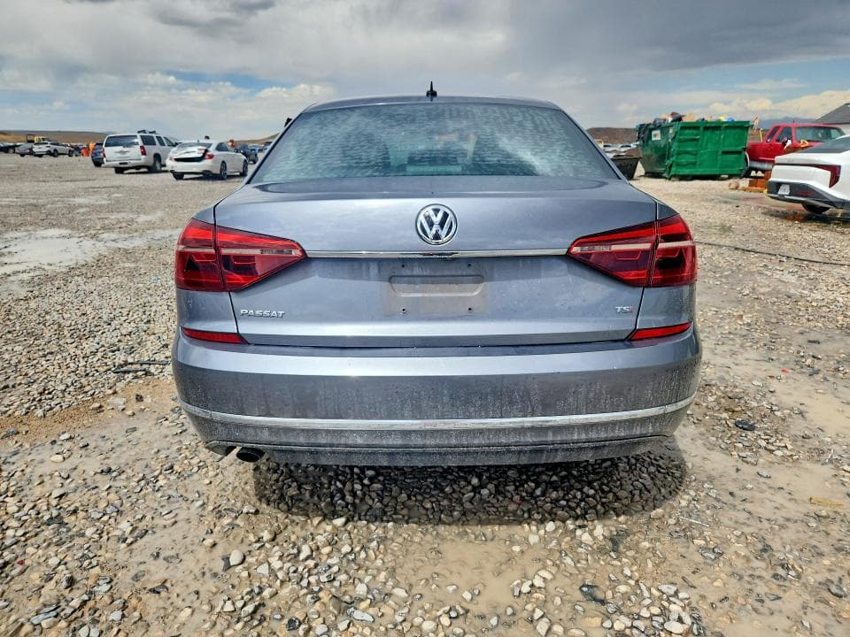 2017 VOLKSWAGEN PASSAT S 6