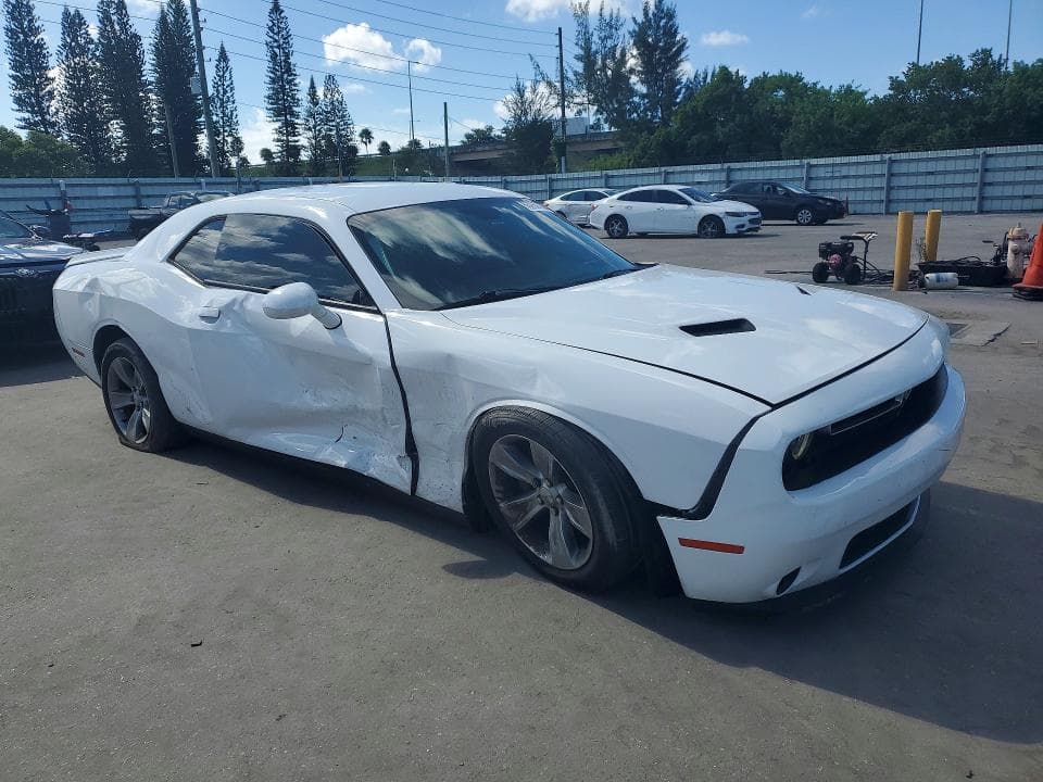 2019 DODGE CHALLENGER SXT 4