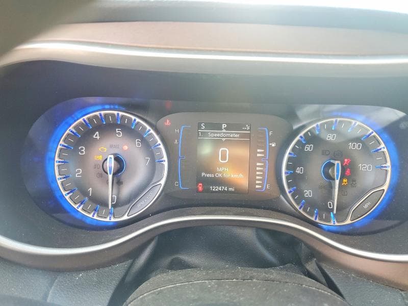 2020 CHRYSLER VOYAGER LXI 9