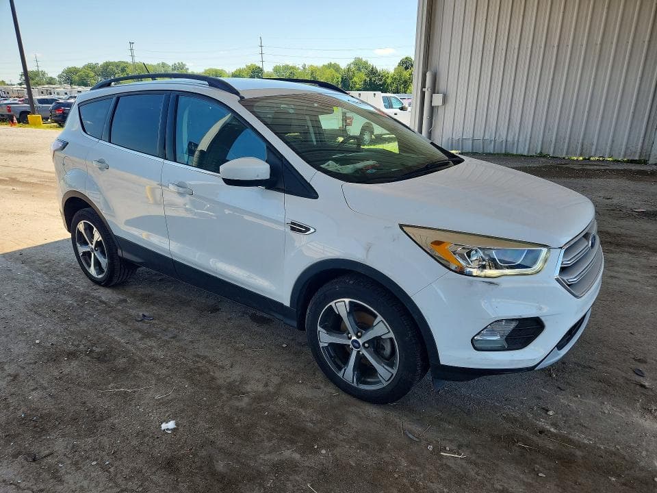 2018 FORD ESCAPE SEL 4