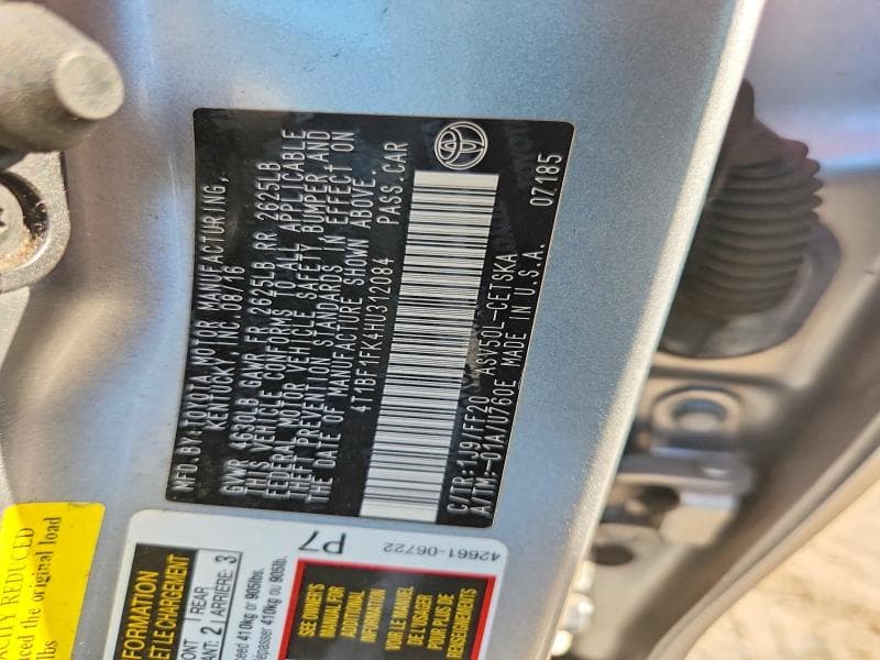 2017 TOYOTA CAMRY SE 12