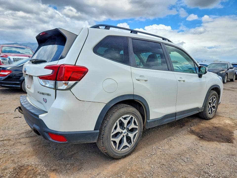 2023 SUBARU FORESTER PREMIUM 3