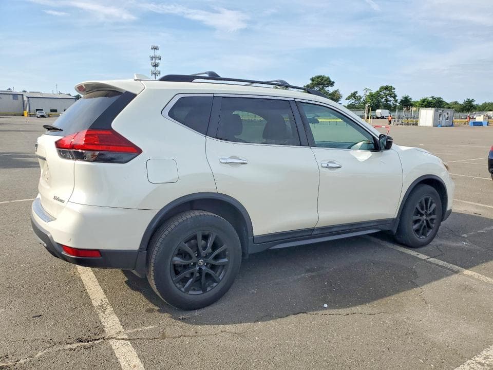 2017 NISSAN ROGUE SV 3