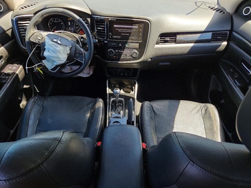 2018 MITSUBISHI OUTLANDER SE 8