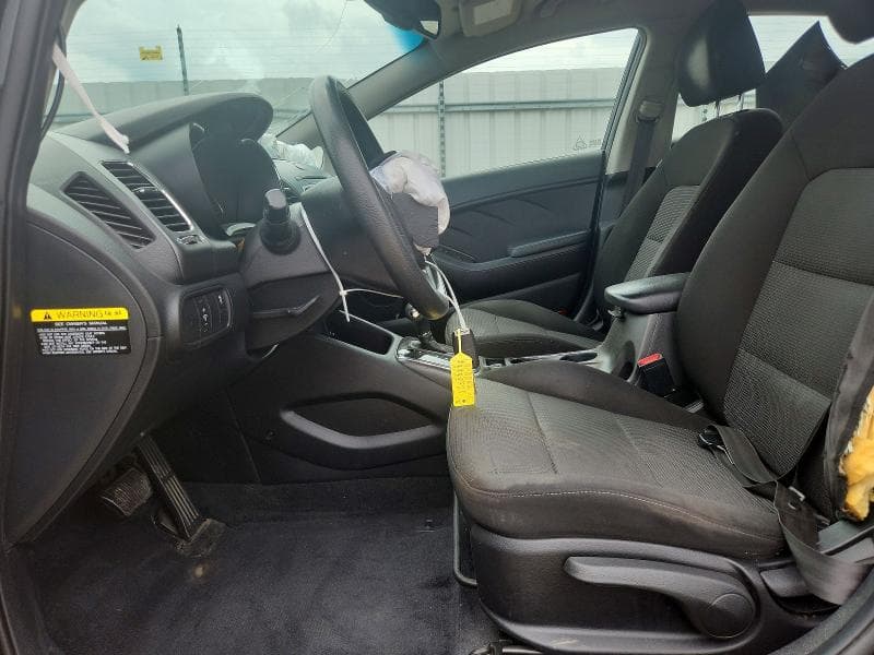 2017 KIA FORTE LX 7