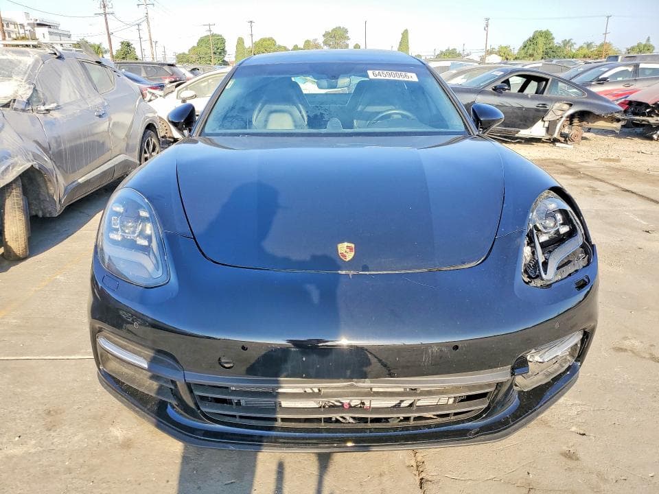 2018 PORSCHE PANAMERA 4 5