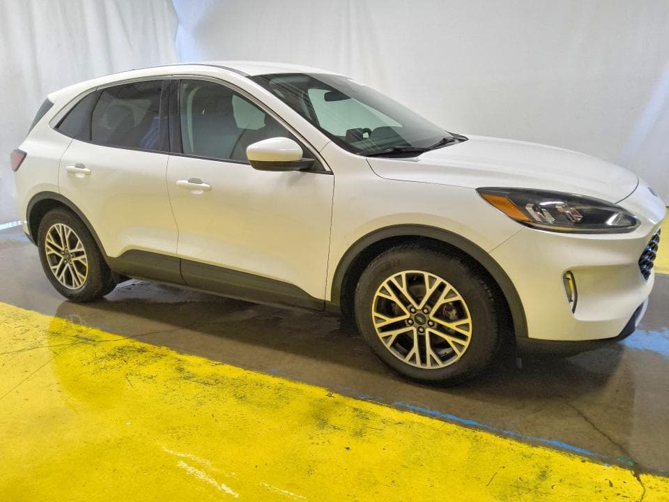 2022 FORD ESCAPE SEL 4