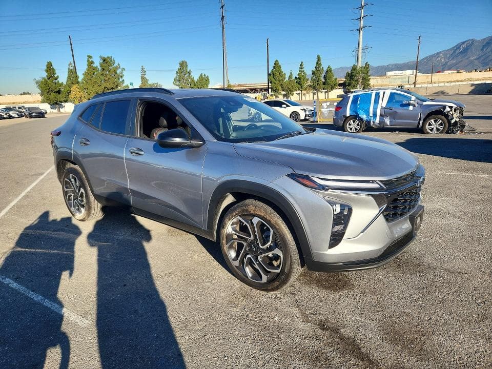 2025 CHEVROLET TRAX 2RS 4