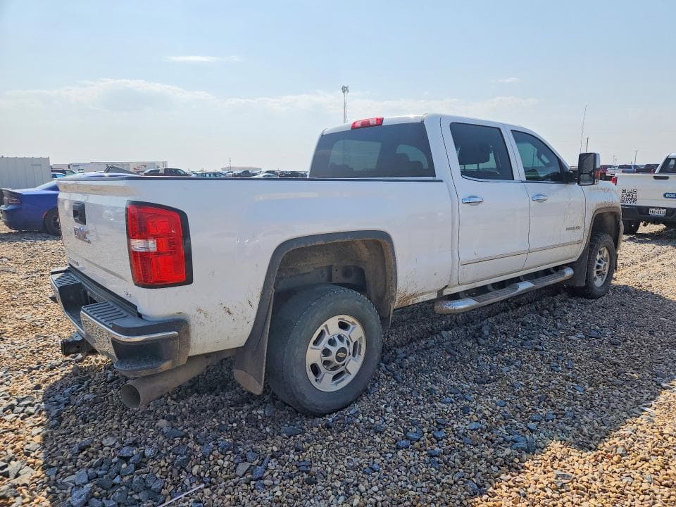 2018 GMC SIERRA K2500 SLT 3