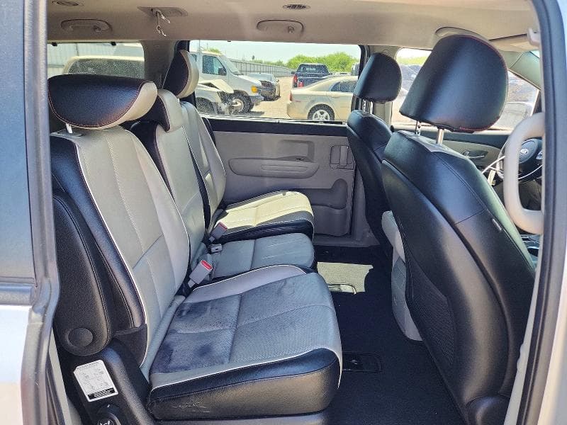 2021 KIA SEDONA EX 11