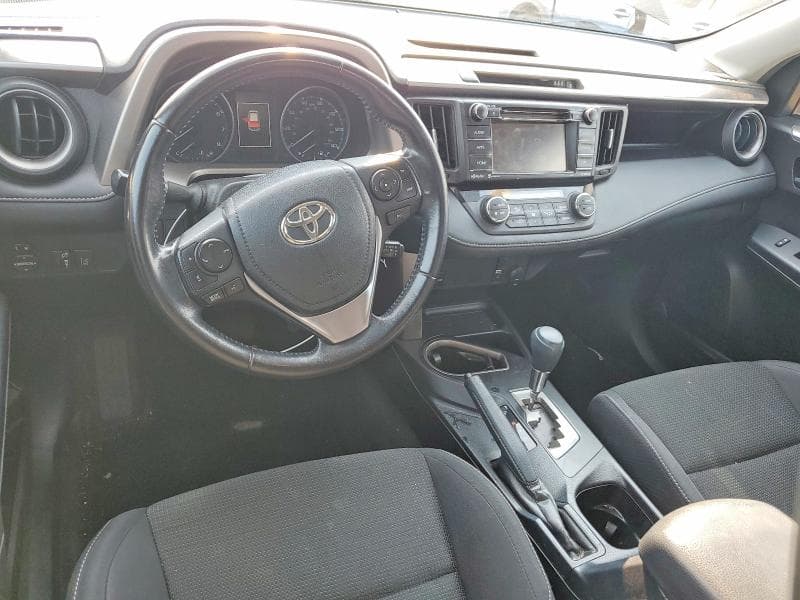 2017 TOYOTA RAV4 XLE 8