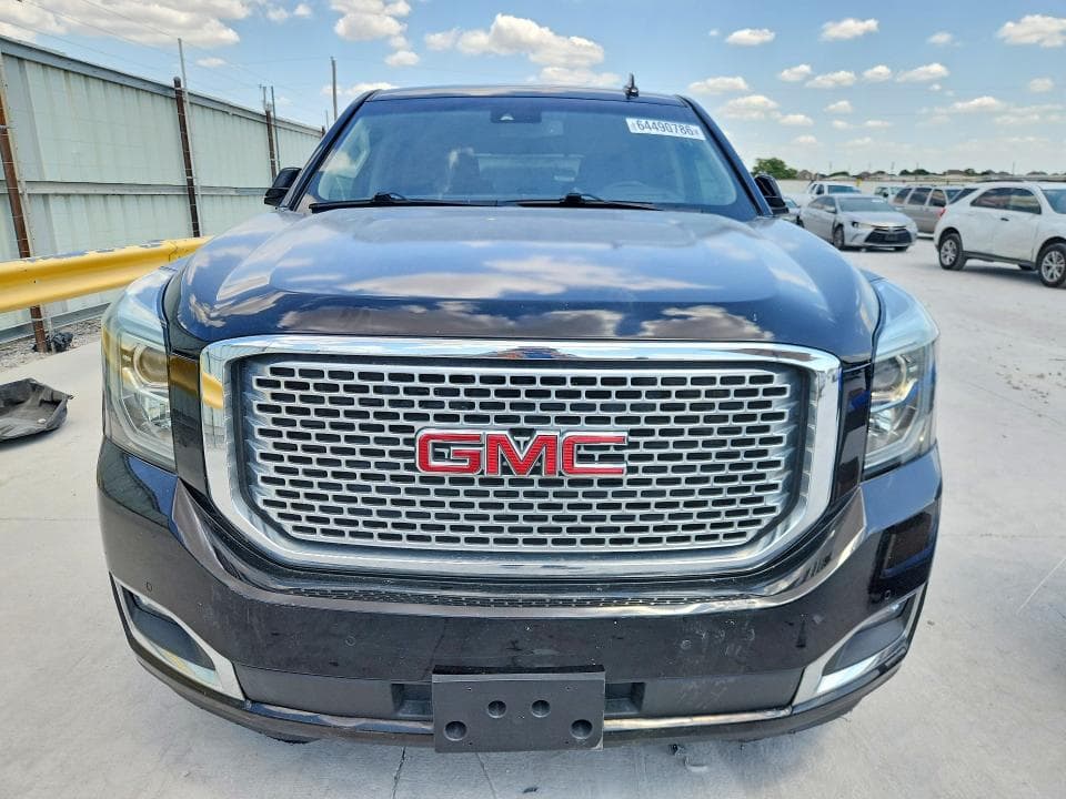 2019 GMC YUKON DENALI 5