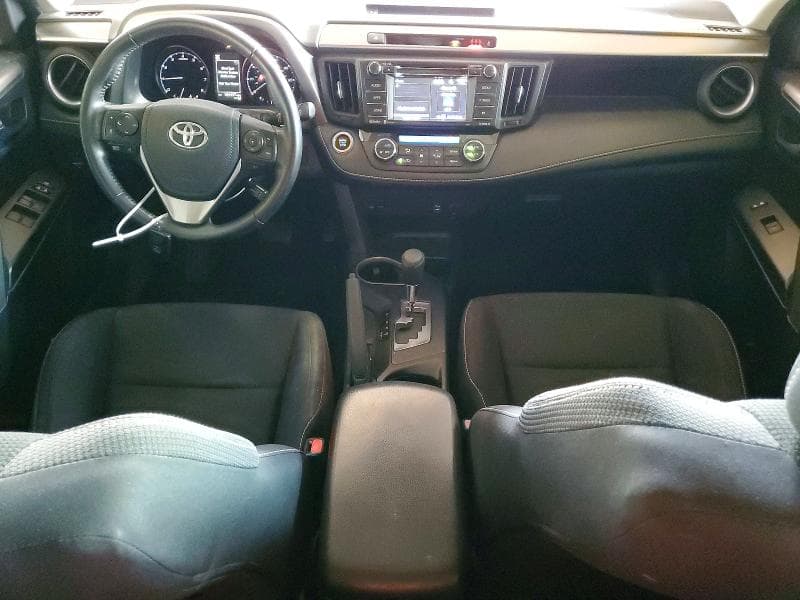 2017 TOYOTA RAV4 XLE 8