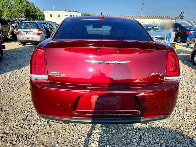 2018 CHRYSLER 300 S 6