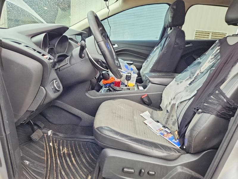 2017 FORD ESCAPE SE 7