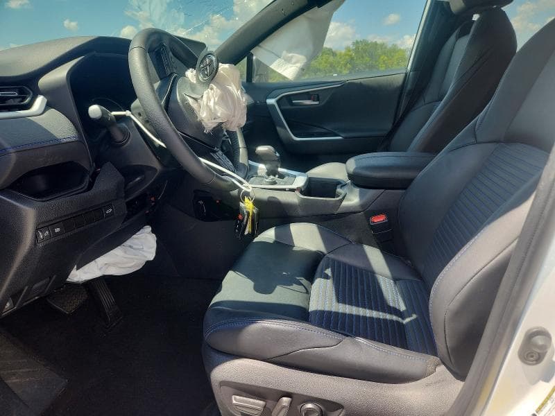2024 TOYOTA RAV4 XSE 7
