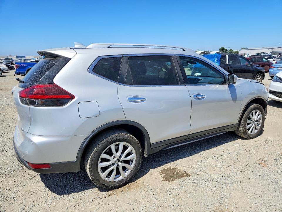 2020 NISSAN ROGUE SV 3