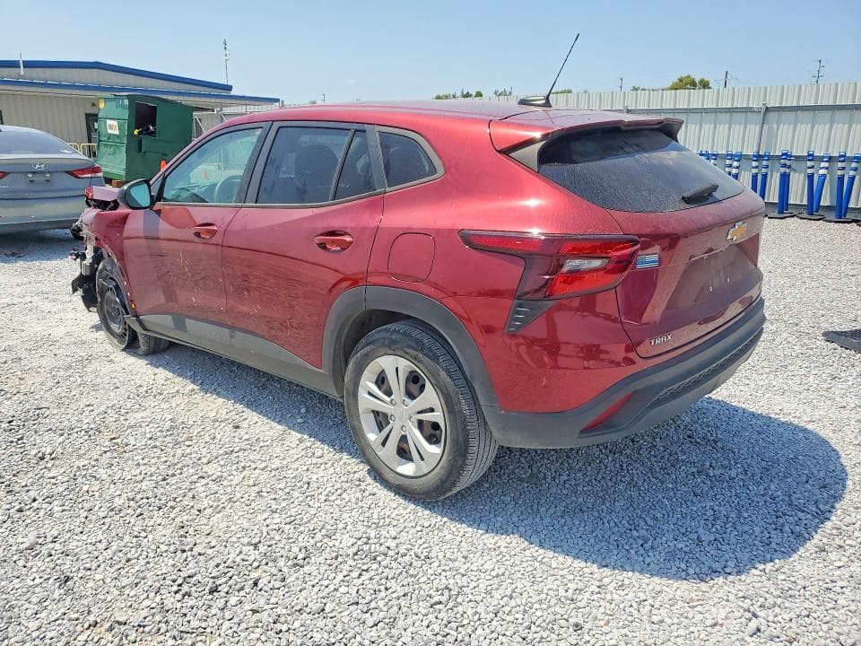 2024 CHEVROLET TRAX LS 2