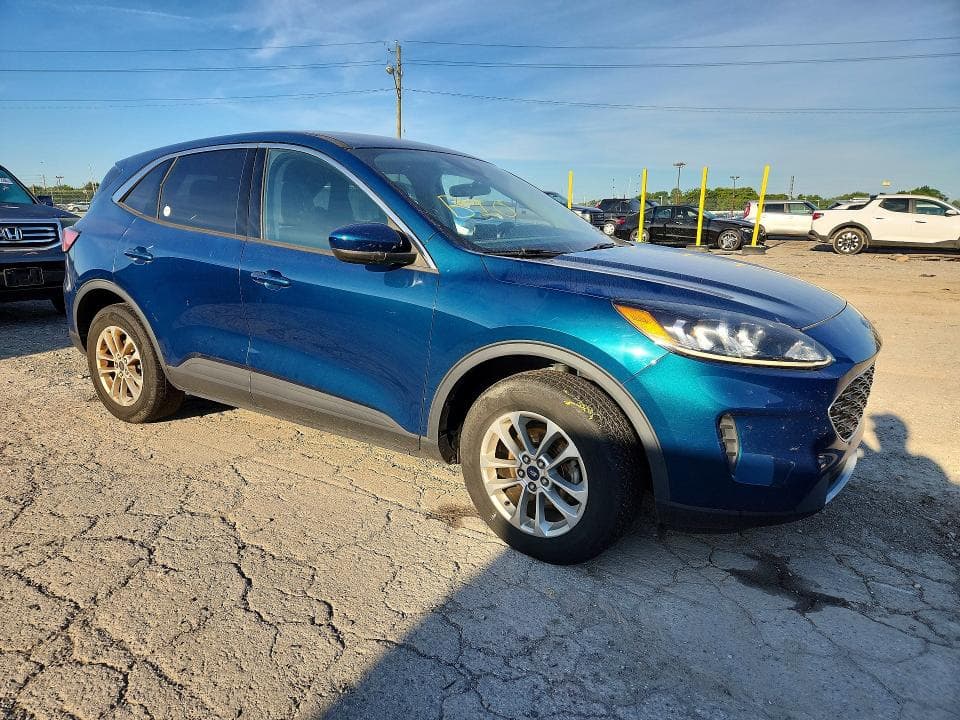 2020 FORD ESCAPE SE 4