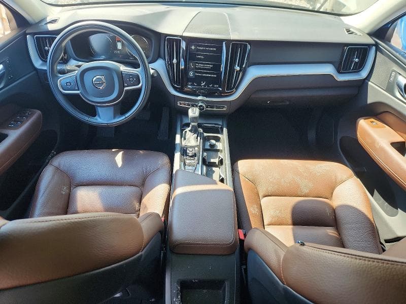 2020 VOLVO XC60 T6 MOMENTUM 8