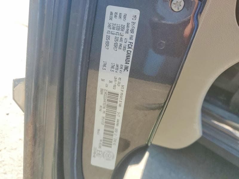 2017 DODGE GRAND CARAVAN CREW 13