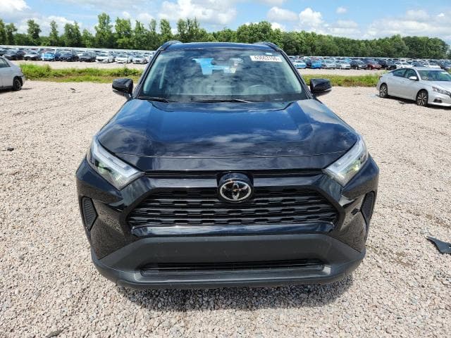 2025 TOYOTA RAV4 XLE 5