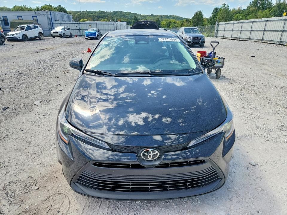 2026 TOYOTA COROLLA LE 5