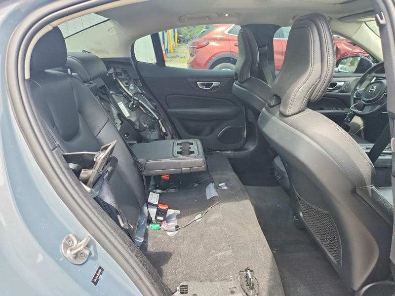 2024 VOLVO S60 CORE 10