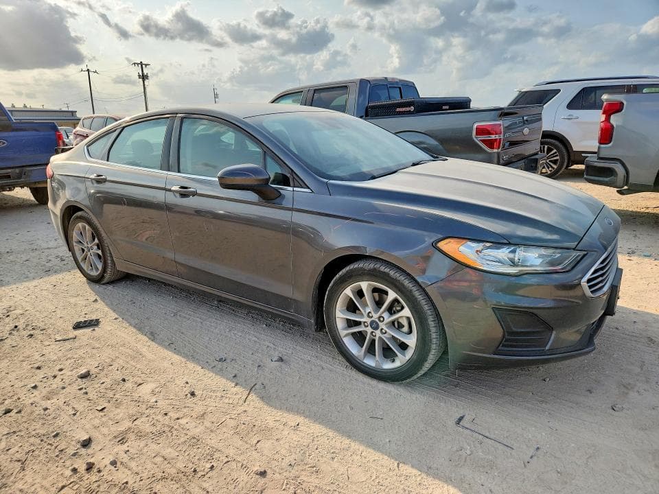 2020 FORD FUSION SE 4