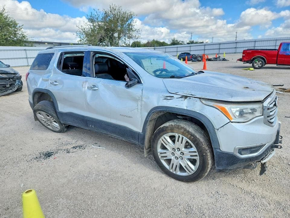 2017 GMC ACADIA SLE 4