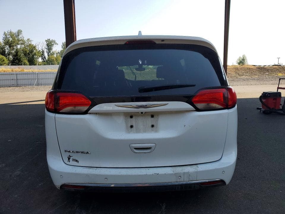 2020 CHRYSLER PACIFICA TOURING L 6