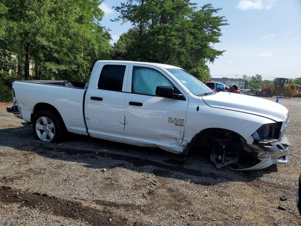 2024 RAM 1500 CLASSIC SLT 4