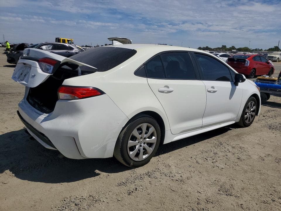 2021 TOYOTA COROLLA LE 3