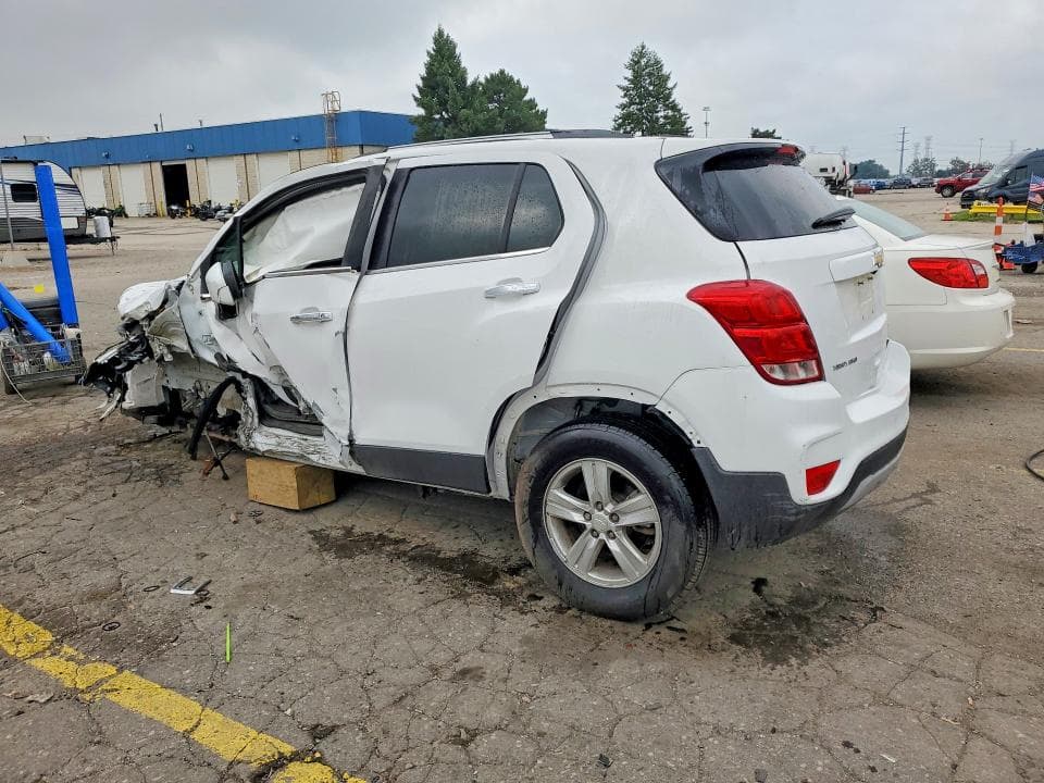 2019 CHEVROLET TRAX 1LT 2