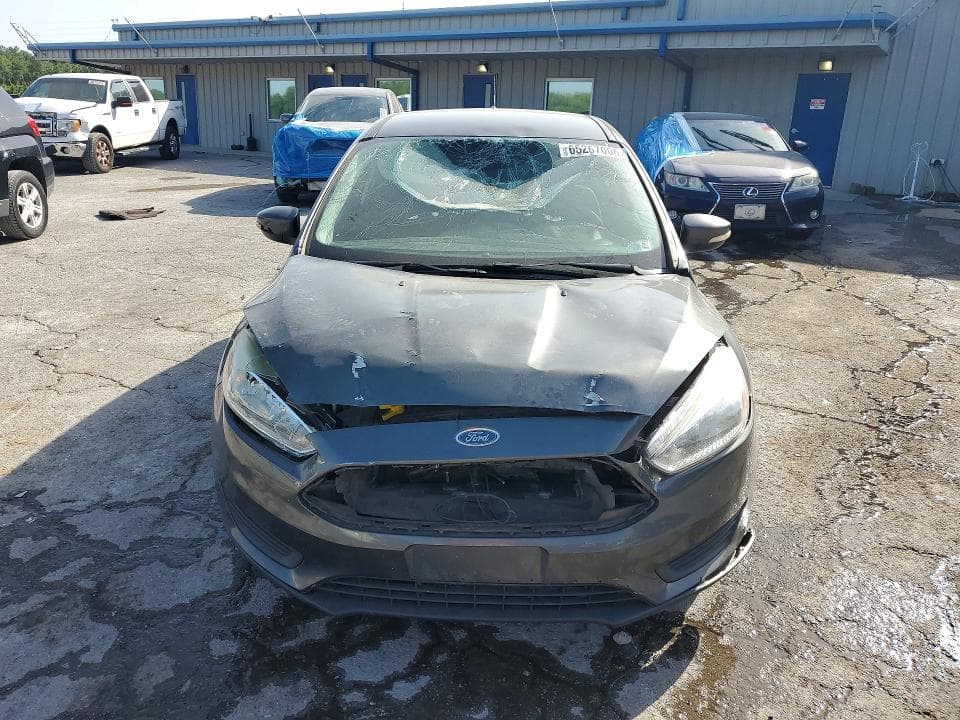 2017 FORD FOCUS SE 5