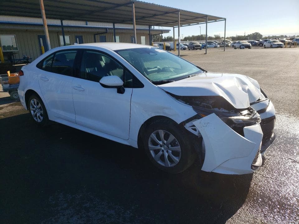 2026 TOYOTA COROLLA LE 4