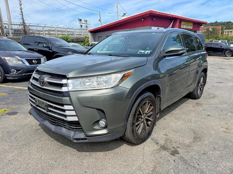 2018 TOYOTA HIGHLANDER XLE - 1