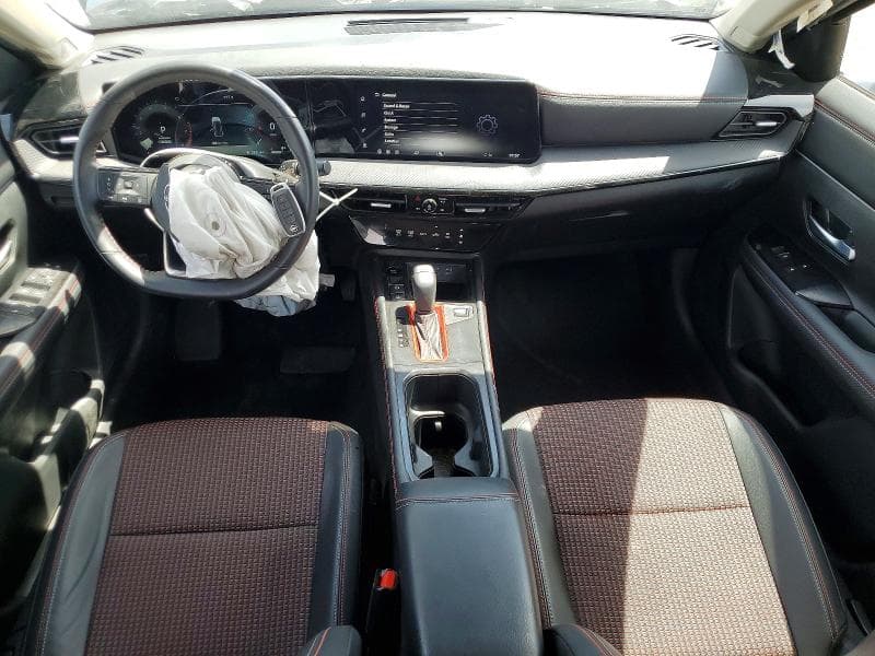 2026 NISSAN KICKS SR 8