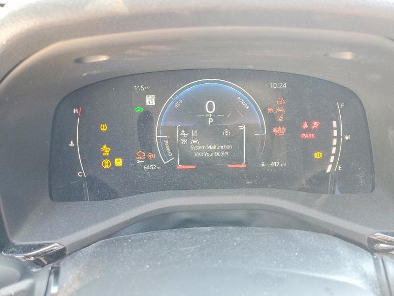 2025 TOYOTA CAMRY SE 9