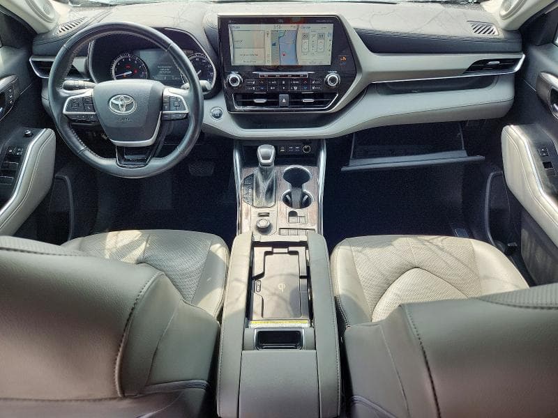 2022 TOYOTA HIGHLANDER LIMITED 8