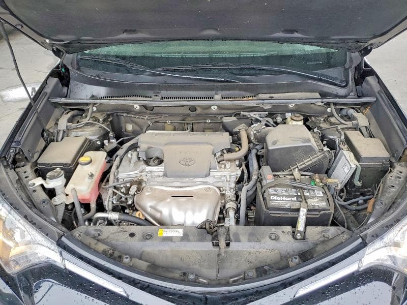 2017 TOYOTA RAV4 XLE 11