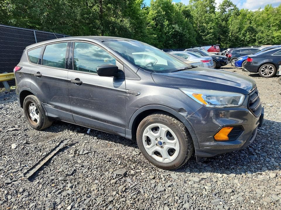 2017 FORD ESCAPE S 4